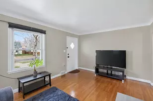 1736 Montana Ave E, Saint Paul, MN 55106 - Photo 5