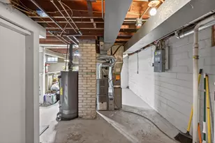 1736 Montana Ave E, Saint Paul, MN 55106 - Photo 17