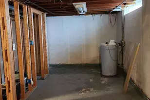 1306 Crestview Rd, Albert Lea, MN 56007 - Photo 21