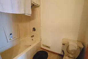 1306 Crestview Rd, Albert Lea, MN 56007 - Photo 11