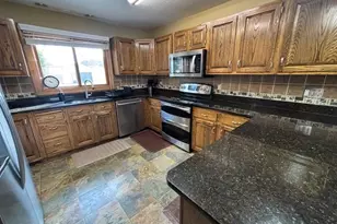 333 5th Ave NE, Chisholm, MN 55719 - Photo 9