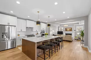 25460 Park Ln, Excelsior, MN 55331 - Photo 13