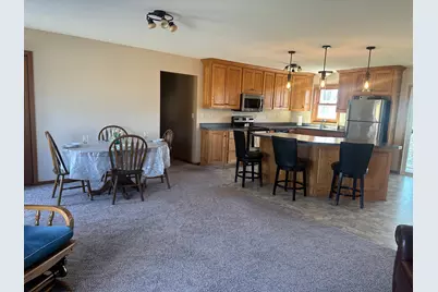 6049 Rolling Hills Drive SW, Montevideo, MN 56265 - Photo 17