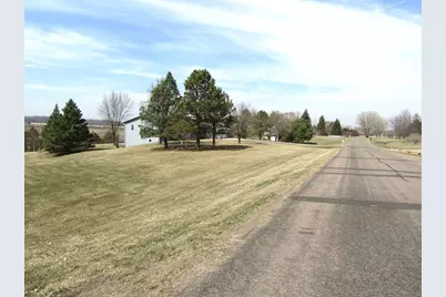6049 Rolling Hills Drive SW, Montevideo, MN 56265 - Photo 7