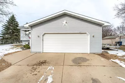 517 Springen Avenue, Fergus Falls, MN 56537 - Photo 5