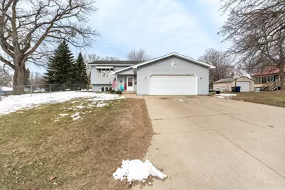 517 Springen Avenue, Fergus Falls, MN 56537 - Photo 3