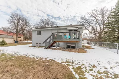 517 Springen Avenue, Fergus Falls, MN 56537 - Photo 9