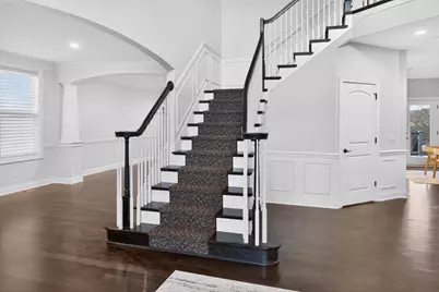 9889 Frederick Place, Eden Prairie, MN 55347 - Photo 11