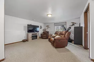 813 8th Ave NE, Dilworth, MN 56529 - Photo 17