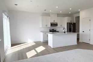 10529 Harbor Ln N, Maple Grove, MN 55369 - Photo 5