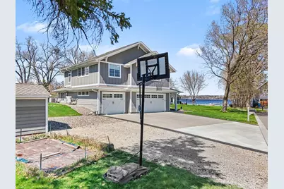 100 Peninsula Road, Medicine Lake, MN 55441 - Photo 7