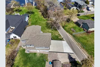 100 Peninsula Road, Medicine Lake, MN 55441 - Photo 49