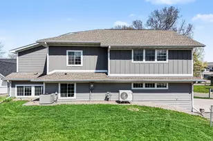 100 Peninsula Rd, Medicine Lake, MN 55441 - Photo 49