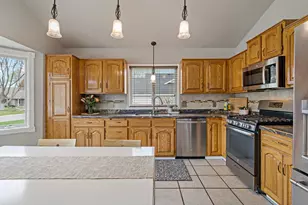 12120 87th Ave N, Maple Grove, MN 55369 - Photo 9
