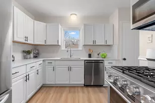 1671 Edmund Ave, Saint Paul, MN 55104 - Photo 11