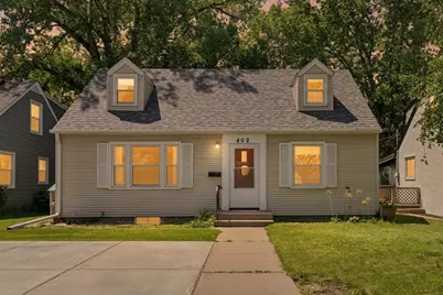 402 Jefferson Avenue S, Hopkins, MN 55343 - Photo 1