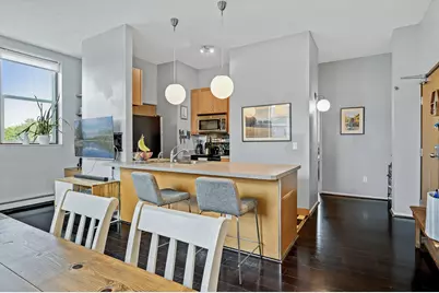 215 7th Street NE #301, Minneapolis, MN 55413 - Photo 1