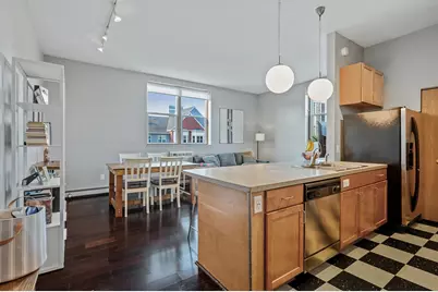 215 7th Street NE #301, Minneapolis, MN 55413 - Photo 9