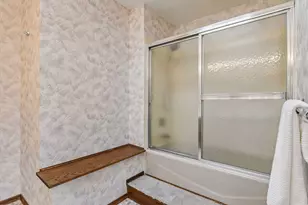 10001 Beard Ave S, Bloomington, MN 55431 - Photo 21