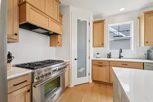 6621 Harvest Trl, Chaska, MN 55318 - Photo 13