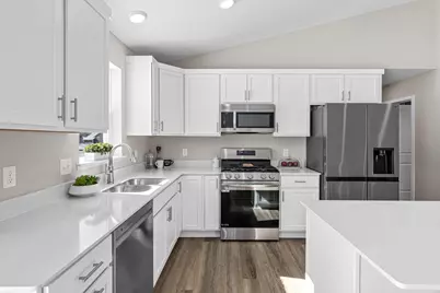 6613 Granby Street, North Branch, MN 55056 - Photo 7