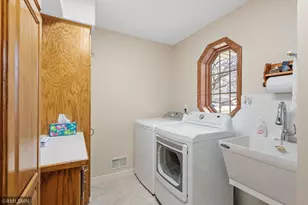 3001 Edward St, Maplewood, MN 55109 - Photo 37