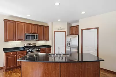 2156 Cedar Grove Trail, Eagan, MN 55122 - Photo 3