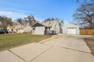 4755 Dominick Dr, Minnetonka, MN 55343 - Photo 3