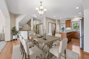 3264 Oak View Dr, Woodbury, MN 55129 - Photo 3