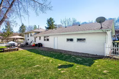 8605 Poplar Bridge Curve, Bloomington, MN 55437 - Photo 21