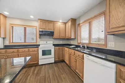 2846 Aurora Court, Saint Cloud, MN 56303 - Photo 7