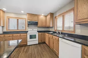 2846 Aurora Ct, Saint Cloud, MN 56303 - Photo 7