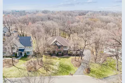 8662 Great Waters Alcove, Eden Prairie, MN 55347 - Photo 3