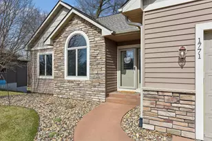 1771 Kimberly Cir, River Falls, WI 54022 - Photo 3