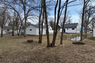 627 E South St, Litchfield, MN 55355 - Photo 5