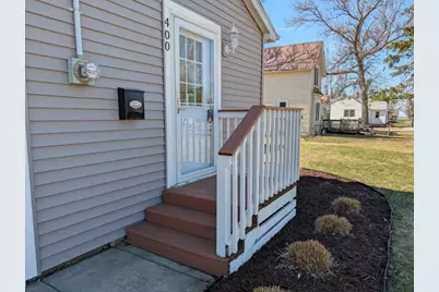 400 9th Street SW, Wells, MN 56097 - Photo 7