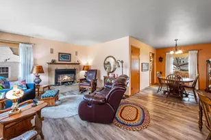 1532 4th Ave, Windom, MN 56101 - Photo 5