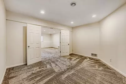 6236 Creekview Lane N, Brooklyn Park, MN 55443 - Photo 23