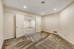 6236 Creekview Ln N, Brooklyn Park, MN 55443 - Photo 23