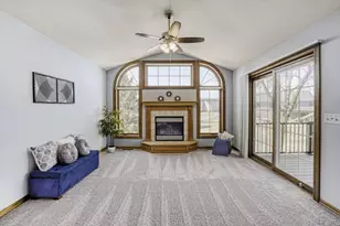 6236 Creekview Ln N, Brooklyn Park, MN 55443 - Photo 5