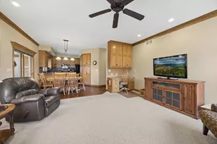 4465 Farmdale Cir, Saint Augusta, MN 56301 - Photo 9