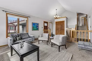 295 Oak Hill Dr, Shoreview, MN 55126 - Photo 11