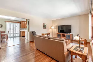 410 E St Charles Ave, Fergus Falls, MN 56537 - Photo 9