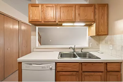 1925 Southcross Drive W #1306, Burnsville, MN 55306 - Photo 15