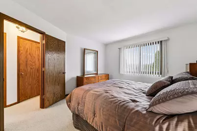 8706 Westwind Circle, Eden Prairie, MN 55344 - Photo 17