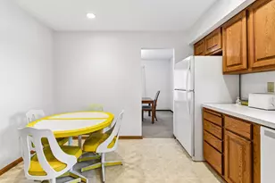 8706 Westwind Cir, Eden Prairie, MN 55344 - Photo 11