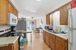 1561 Clarence St, Saint Paul, MN 55106 - Photo 9