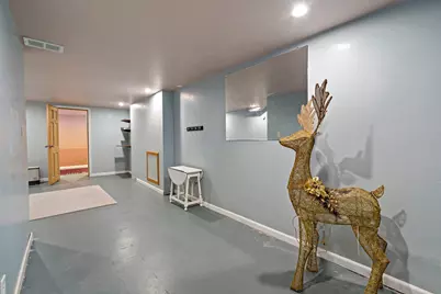 895 Hoyt Avenue W, Saint Paul, MN 55117 - Photo 19