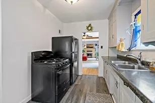 895 Hoyt Ave W, Saint Paul, MN 55117 - Photo 11