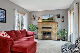 895 Hoyt Ave W, Saint Paul, MN 55117 - Photo 7